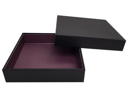 Royal box L109xW109xH24 black fig